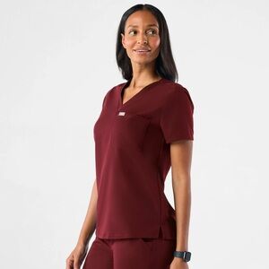Catarina One-Pocket Scrub Top Burgundy, Medium